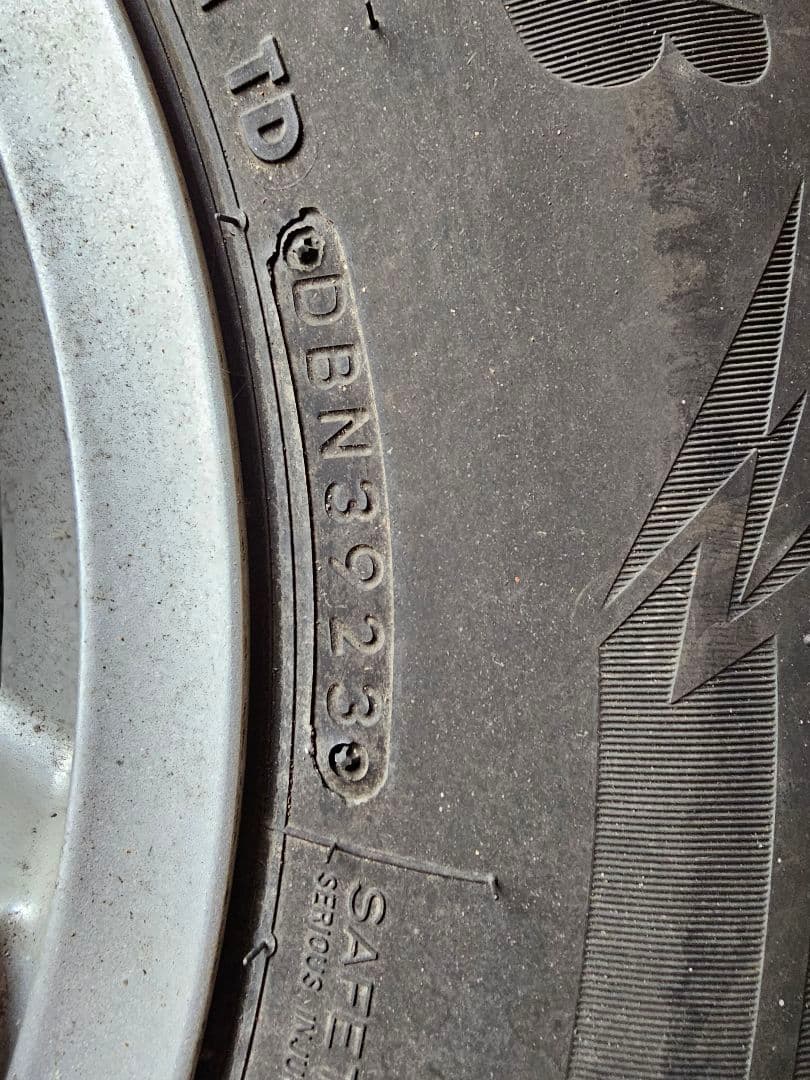 15インチ　スタッドレスタイヤ付ホイール　4本　15×5j　114.3　BS