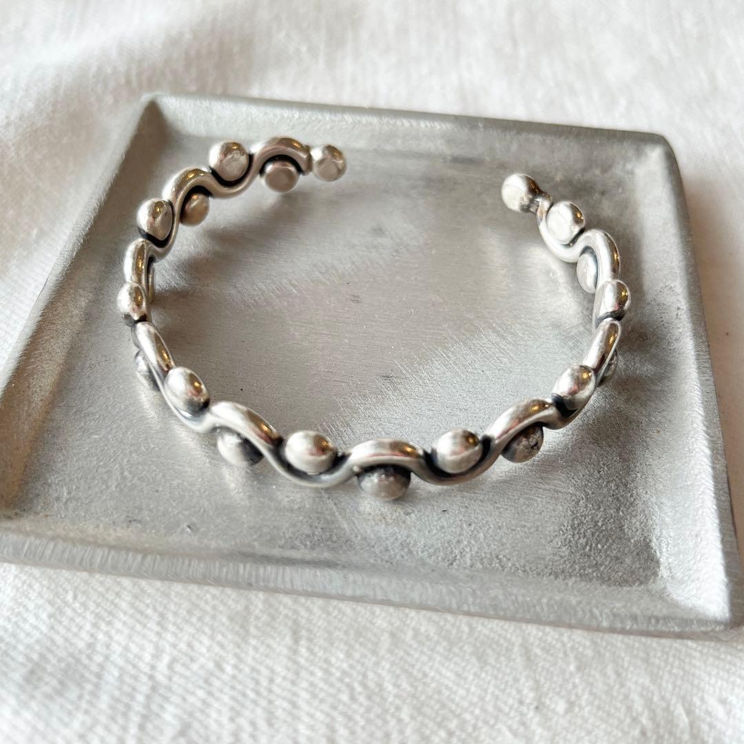 カレンシルバー バングル ウェーブ 柄 カレン族 シルバー ブレスレット 純銀