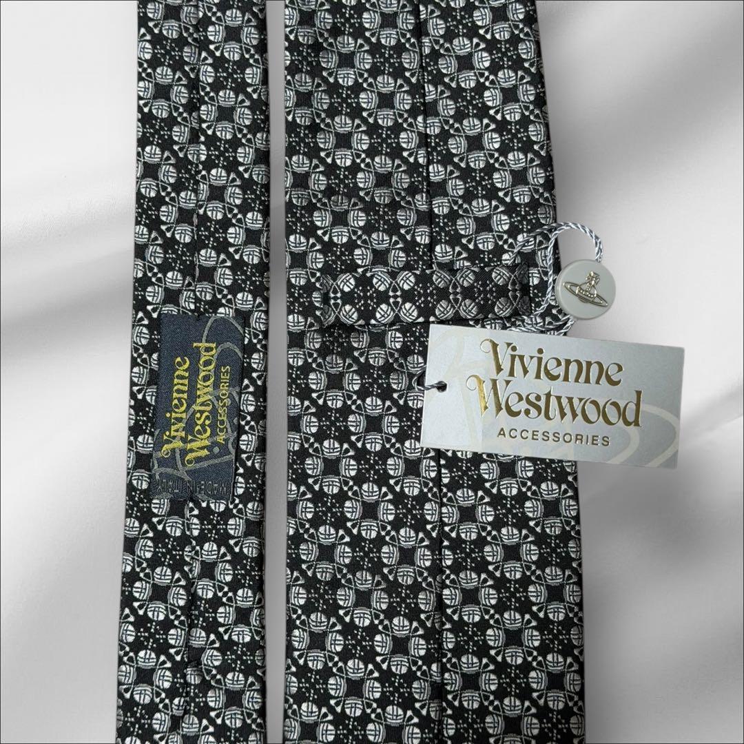 【新品タグ付き】ヴィヴィアンウエストウッド ロゴ総柄 オーブ シルバー ブラック