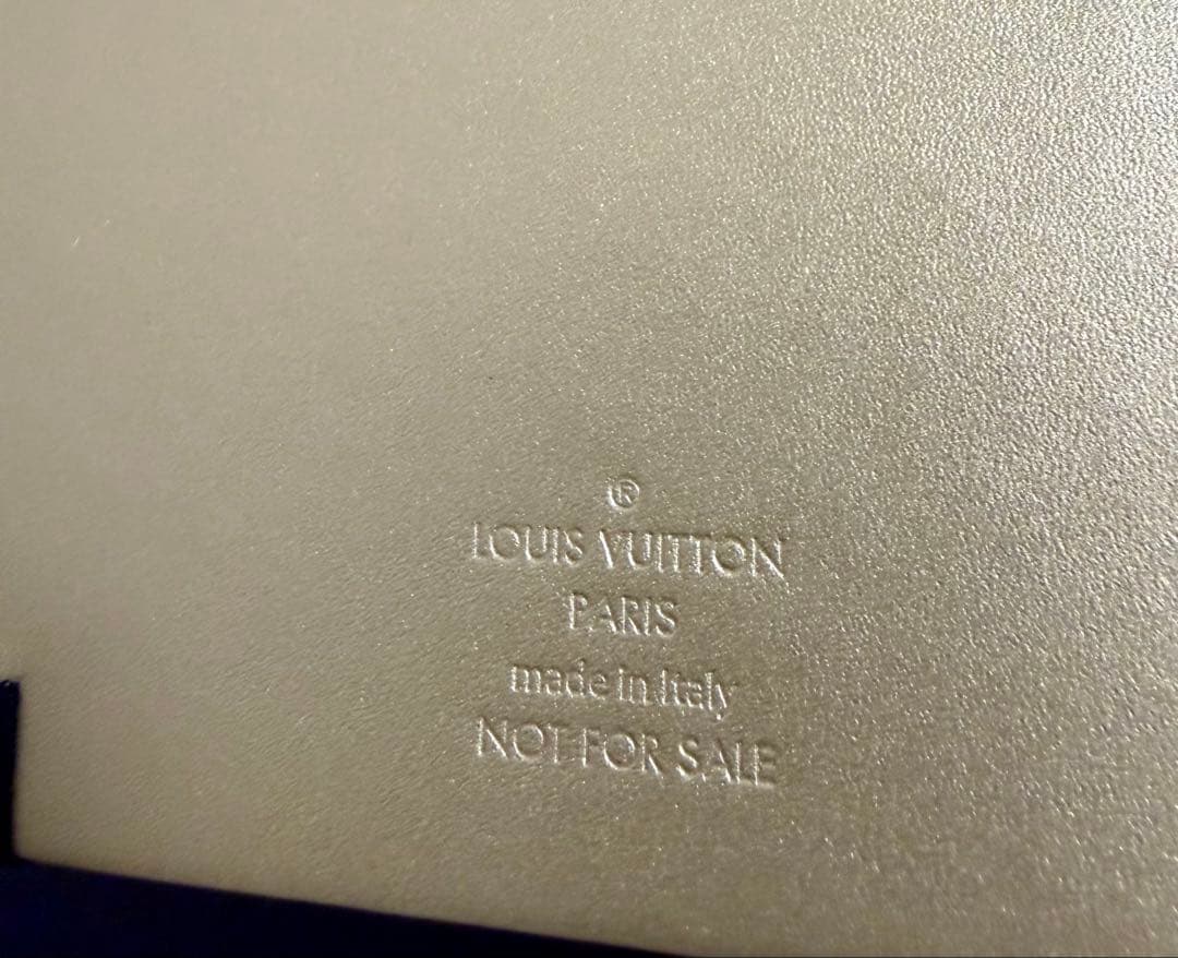 ⭐︎レア⭐︎ルイヴィトン R94192 ノートブック ゴールド ノベルティ