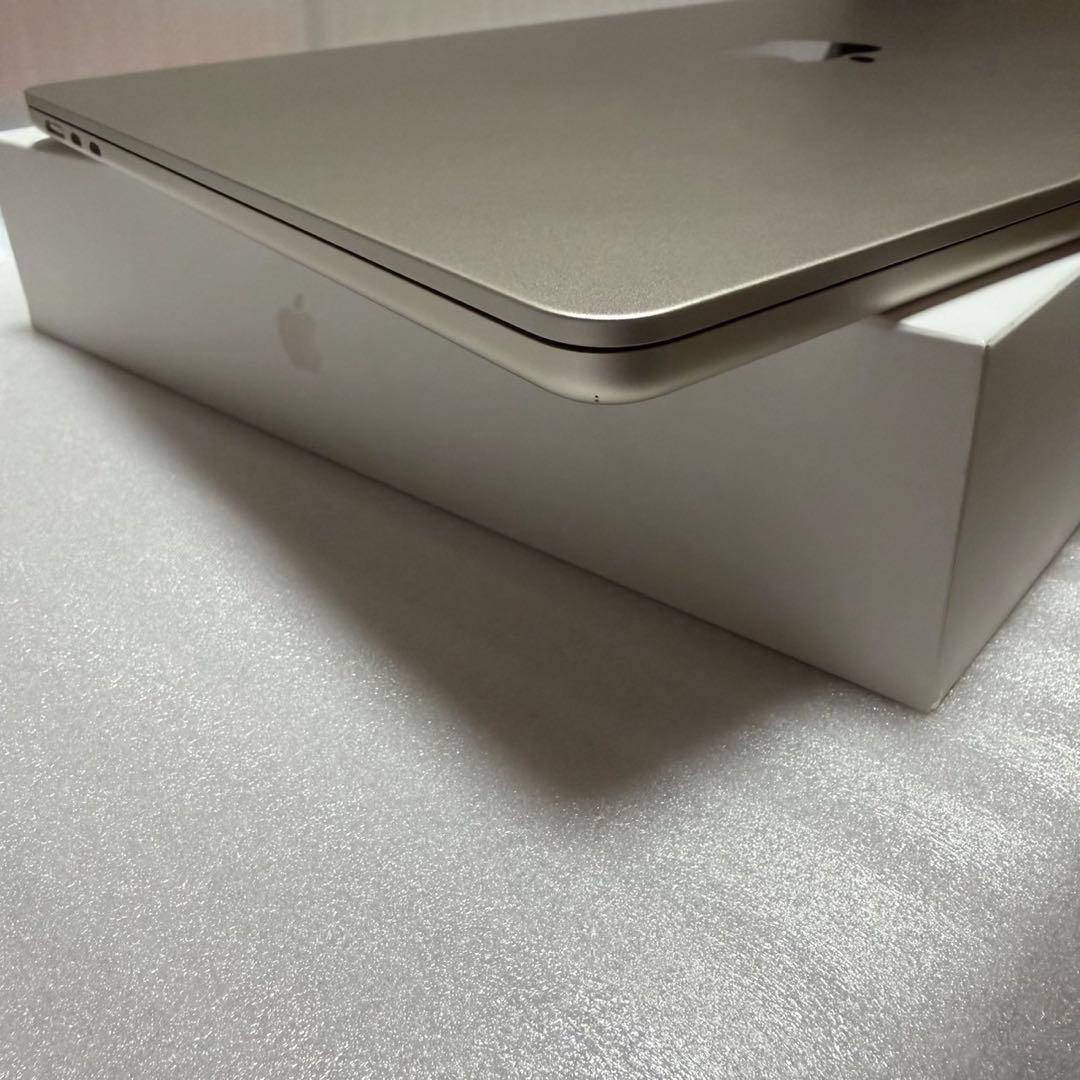 あ*号様 MacBook Air M4 15インチ 16GB/512GB シルバ