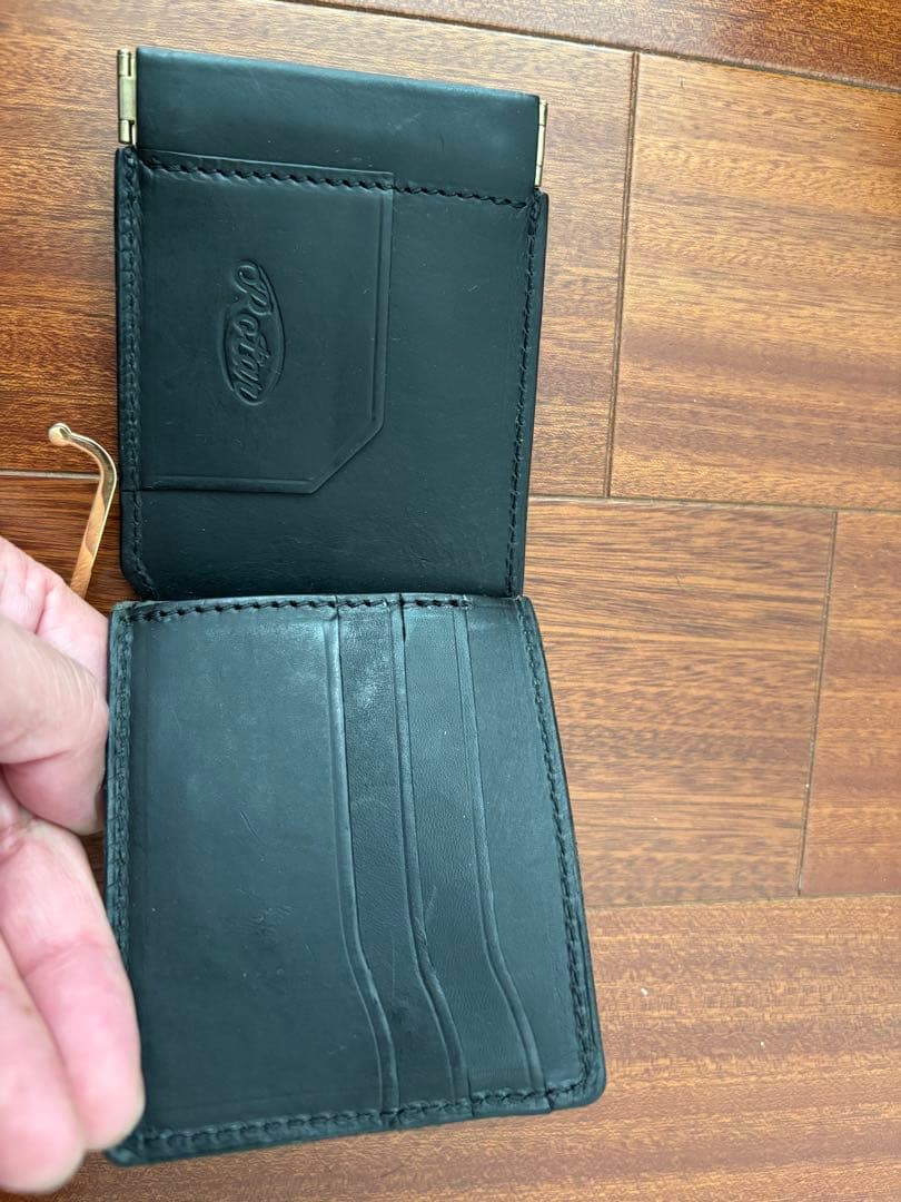 ROTAR 二つ折り財布