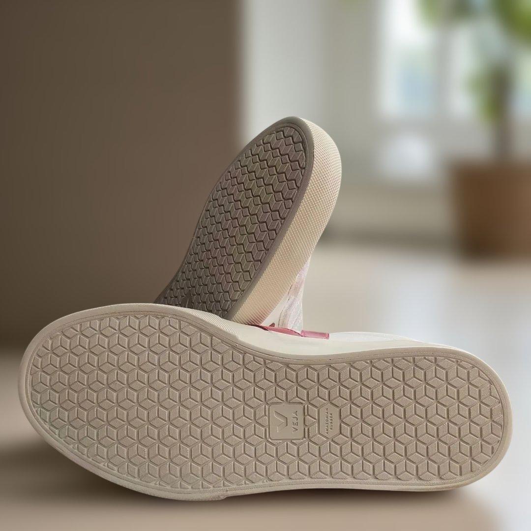 【新品未使用】VEJA / ”RECIFE” ベロクロ レザー Eur39