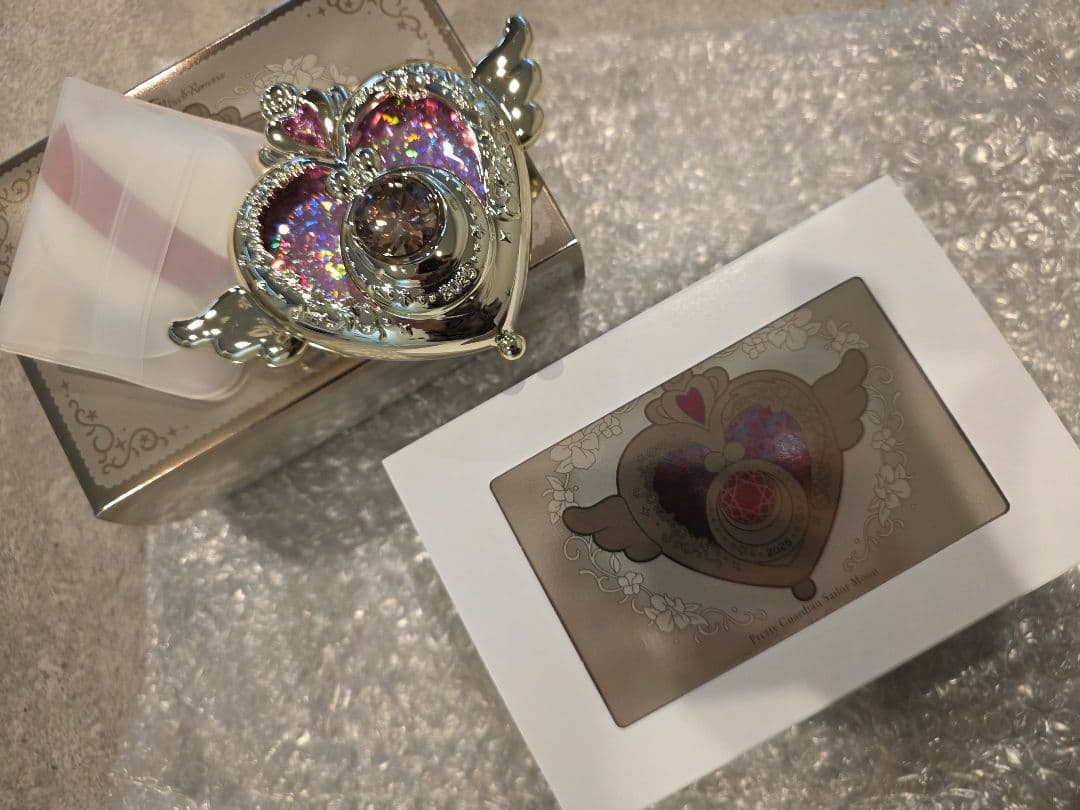 ミラクルロマンス シャイニングムーンパウダー2025 クライシスムーンコンパクト