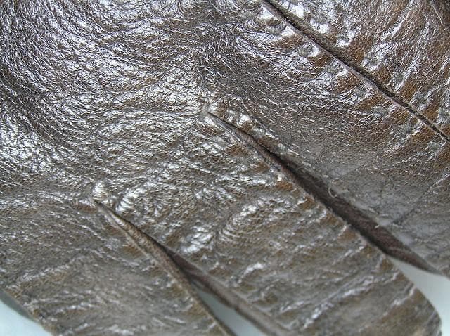 大人の冬を格上げする 上質濃茶伊製ペッカリー peccary 革手袋 西武タグ付