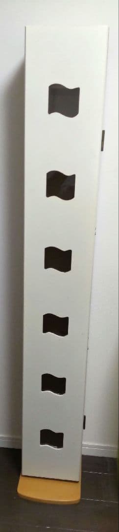 本棚 スリム 木製 写真入れ CD入れ有 ホワイト