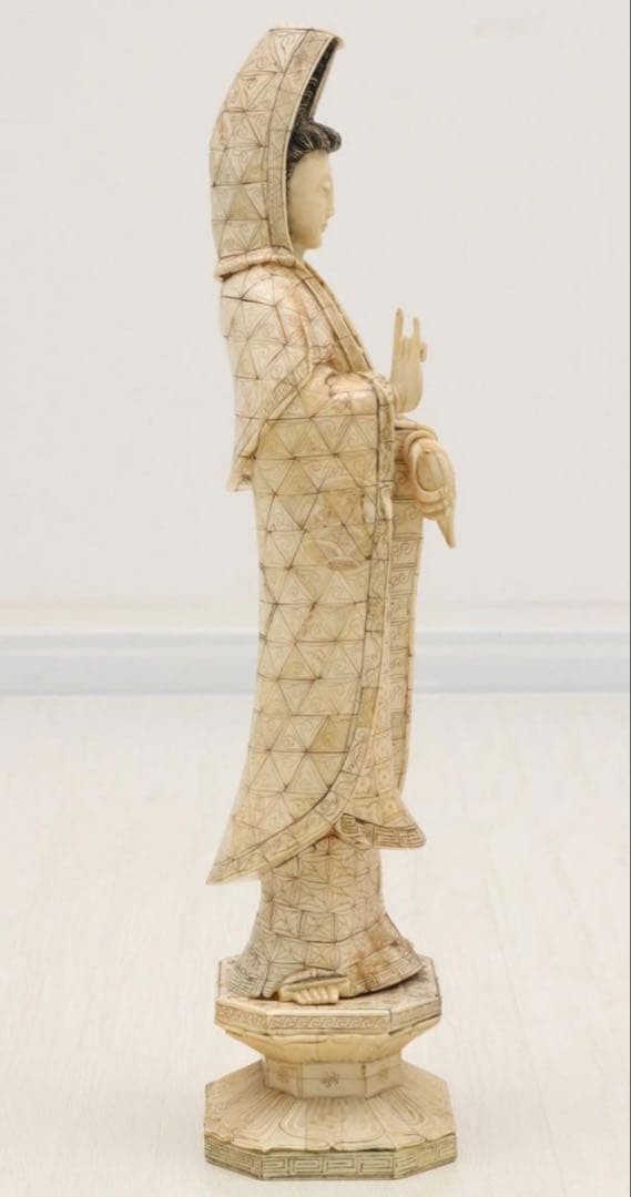 中国古美術品　清の時代　骨製 観音菩薩立像 H56.2×W15.3×12.5cm