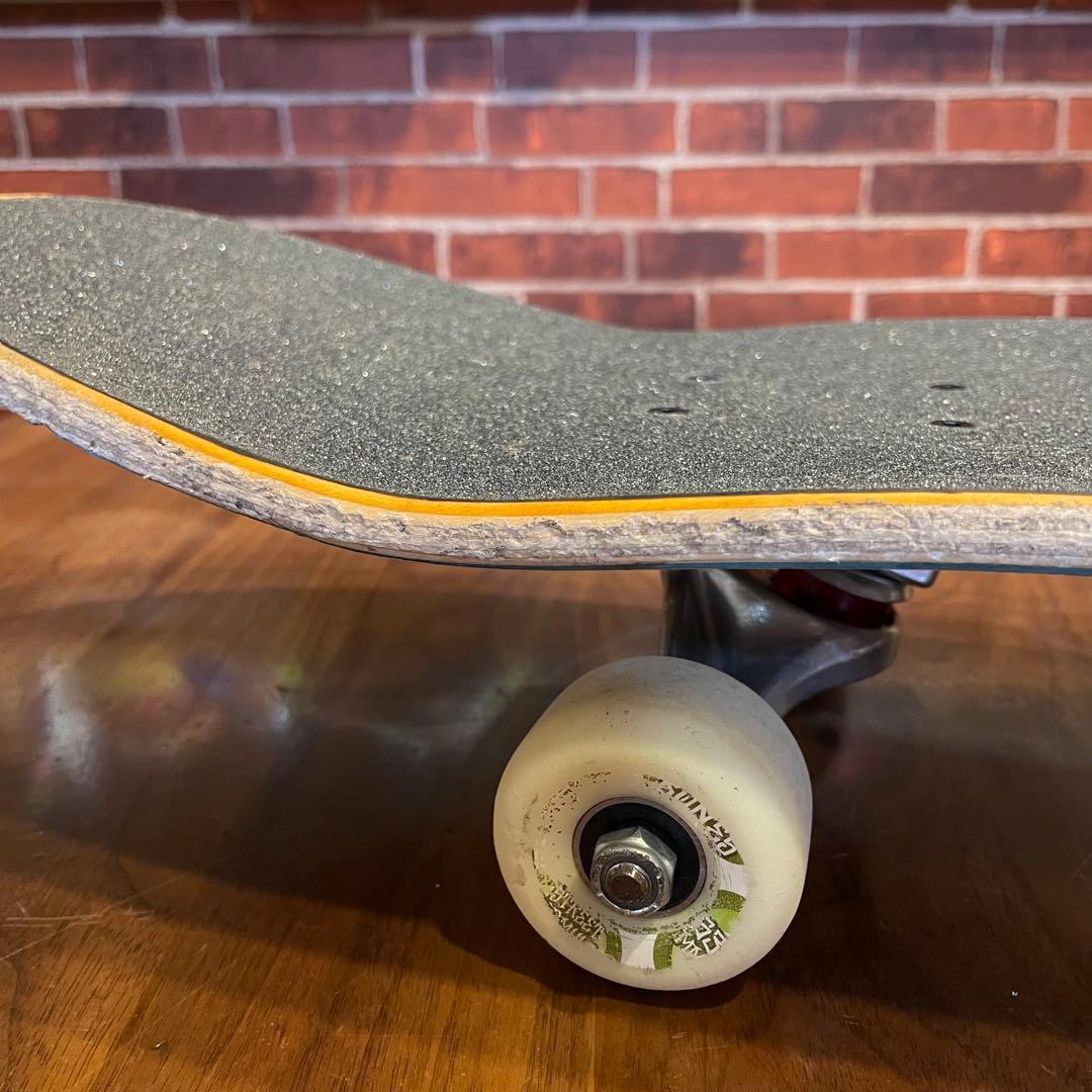 スケボー　プリミティブ　スケートボード　ベンチャートラック　ボーンズウィール