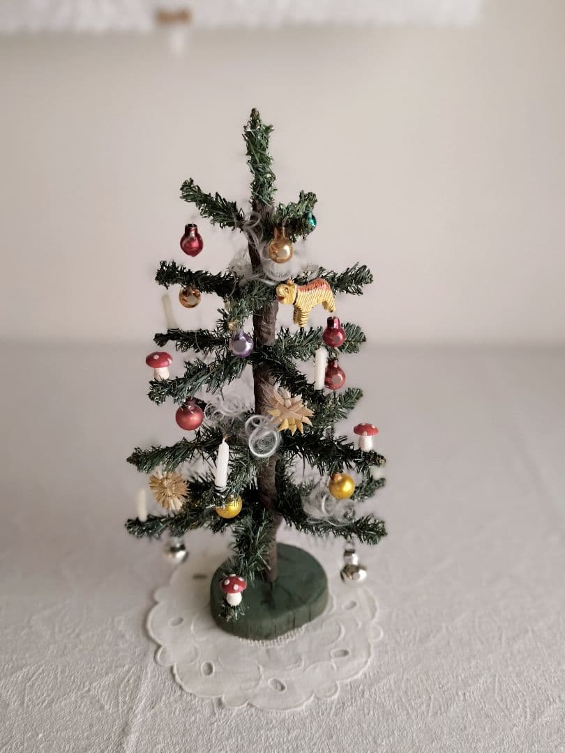 * antique ❀ キュートなオーナメント達と 本物のキャンドル * ツリー