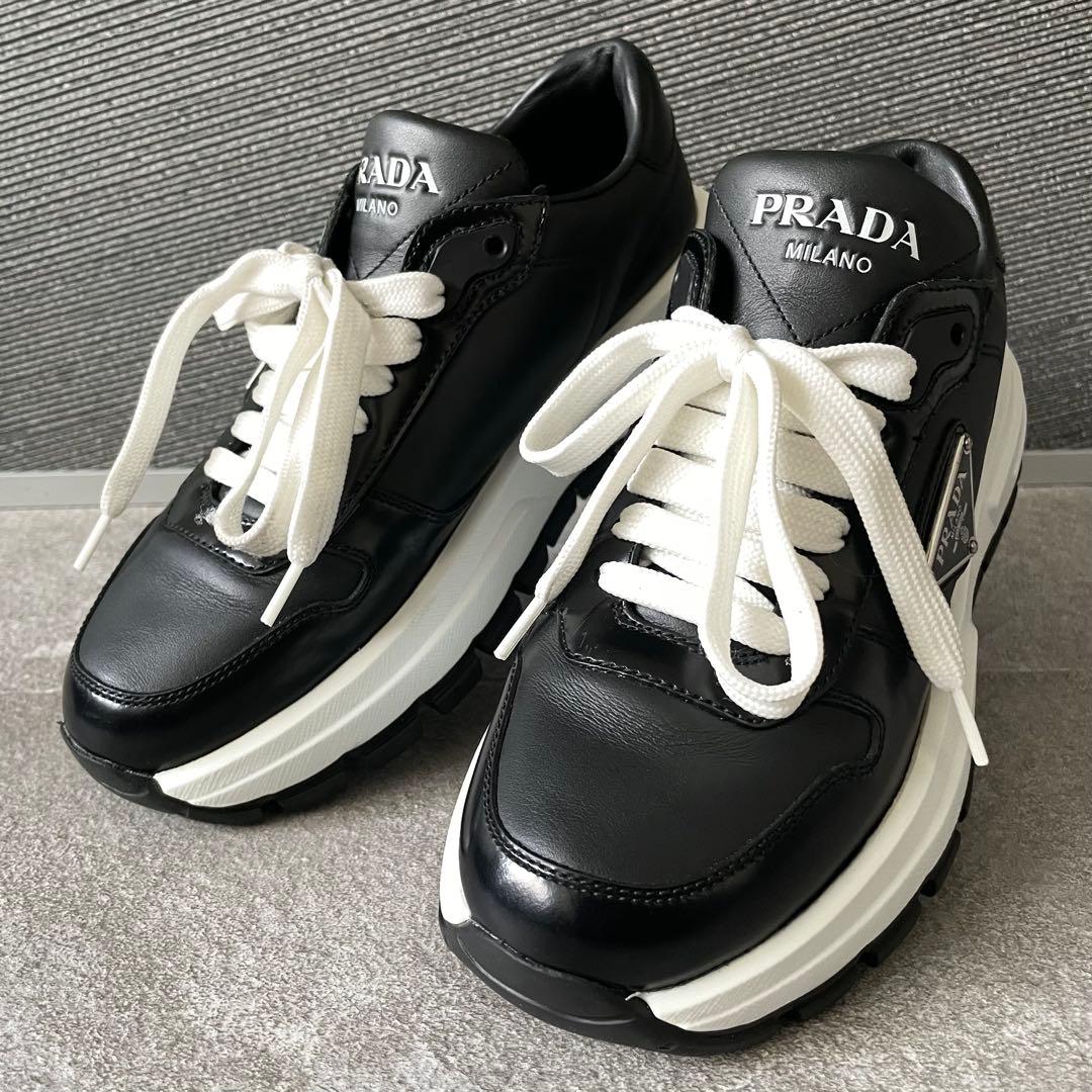 極美品★プラダ　Prax01 スニーカー　トライアングルロゴ　レディース　35