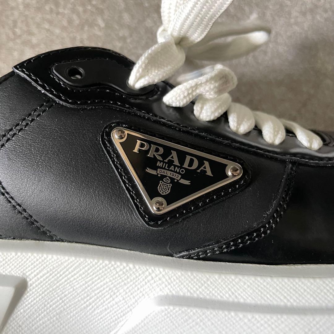 極美品★プラダ　Prax01 スニーカー　トライアングルロゴ　レディース　35