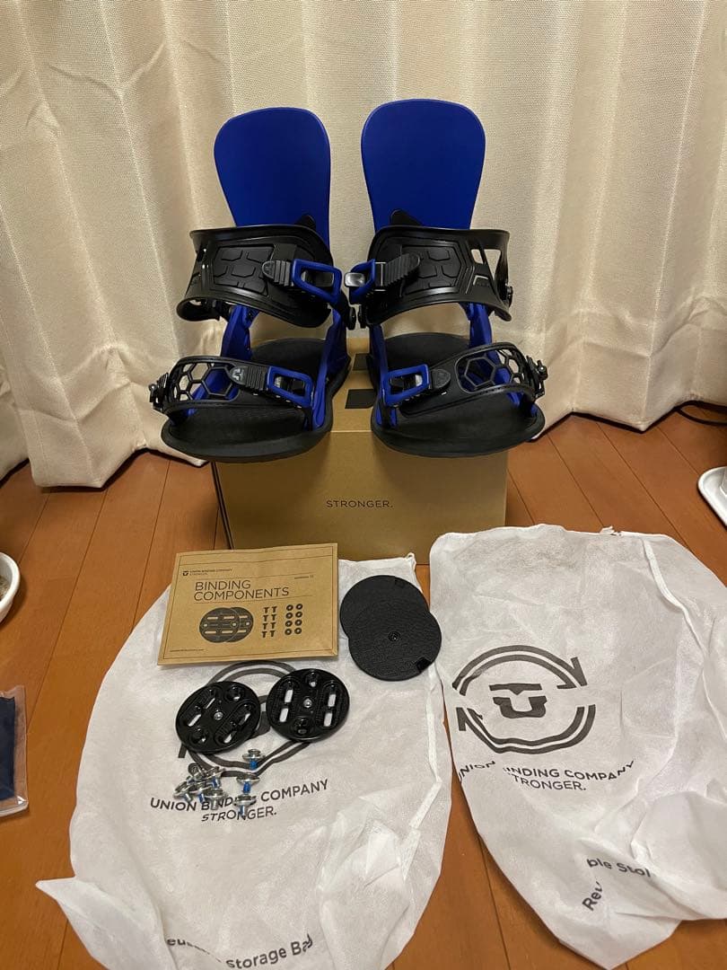 UNION STRATA 23-24 M ユニオン　ビンディング　サイズM