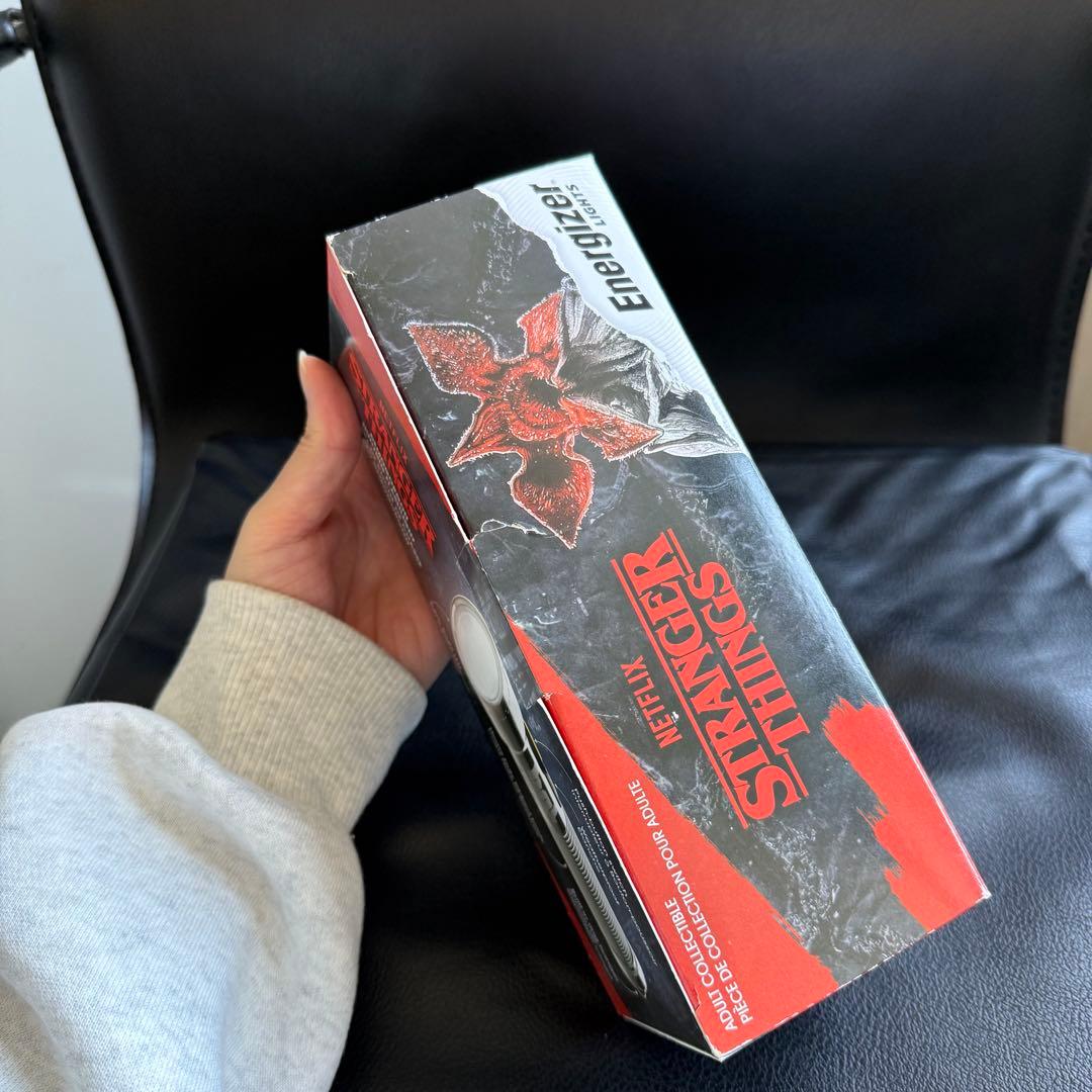 ストレンジャーシングス 懐中電灯 stranger things