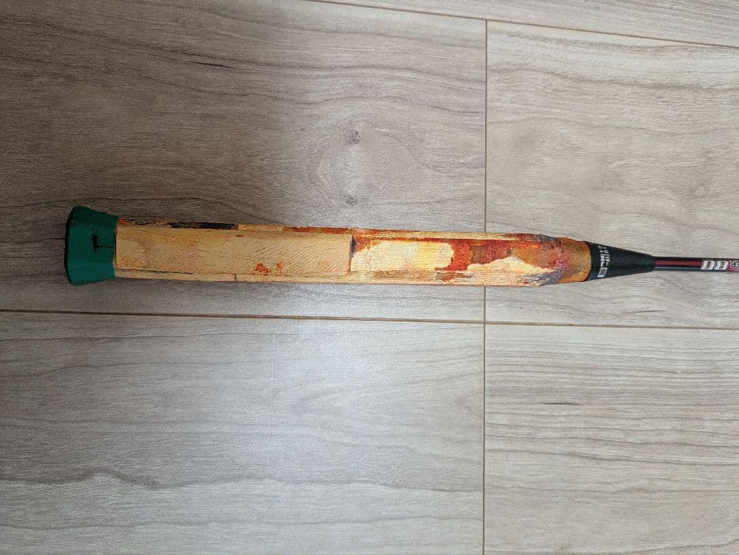 YONEX　MUSCLEPOWER80　ヒビあり　バドミントンラケット