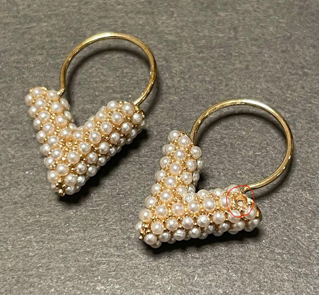 akko　ルイヴィトンvパールピアスネックレスおまとめ2点