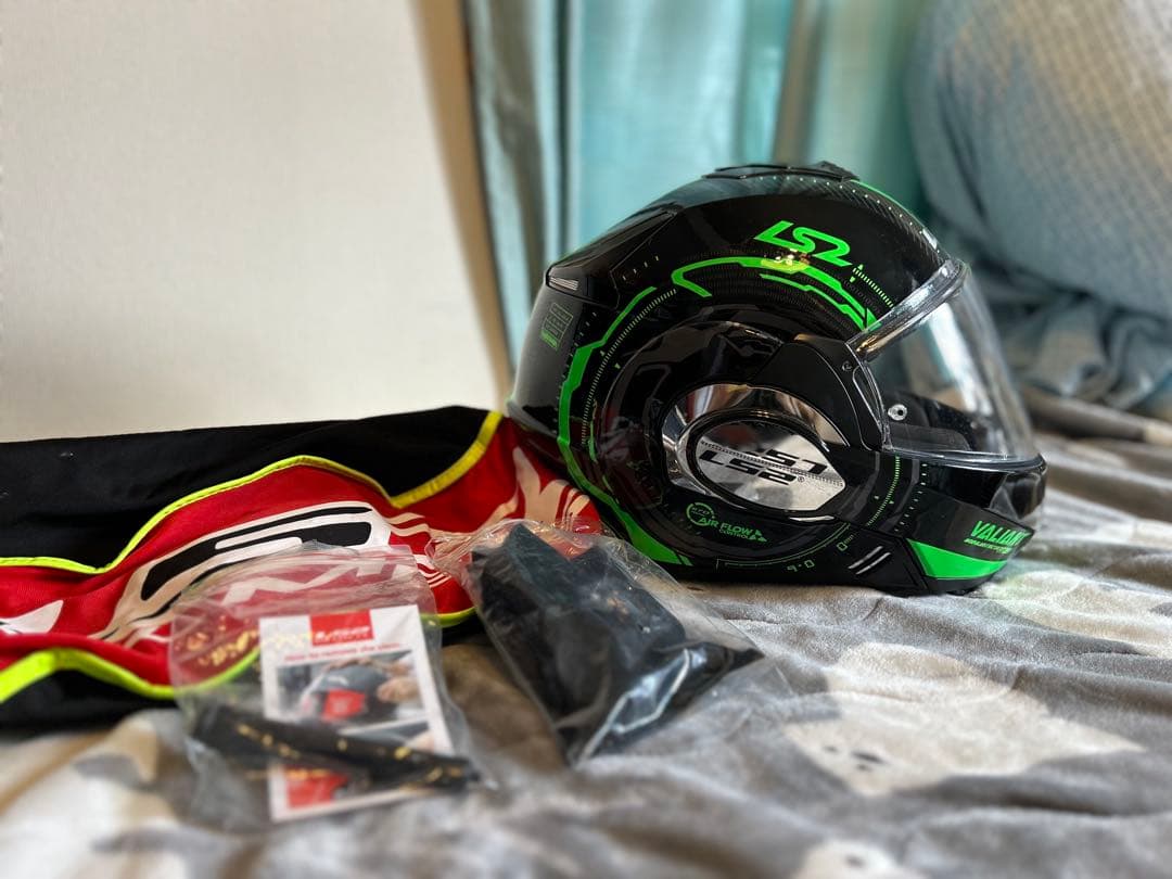 LS2 ヴァリアントフルフェイスヘルメット ブラック/グリーン