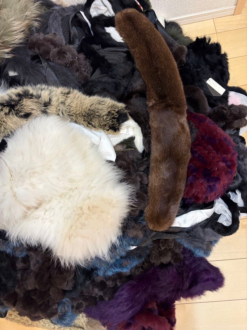 【超大量】毛皮 ミンク フォックス ラビット その他 リアルファー まとめて④