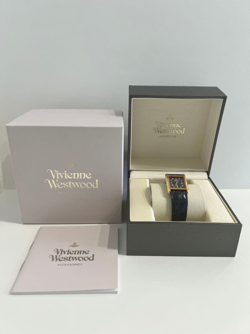 【限定デザイン】viviennewestwood 腕時計 ネイビー