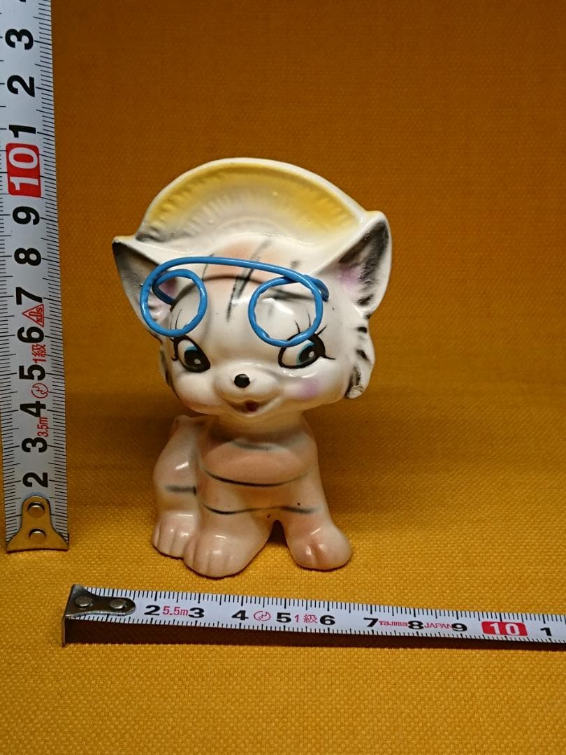 ネコ　猫　白猫　陶器　オブジェ　置物　インテリア　工芸品　美術品　A1229