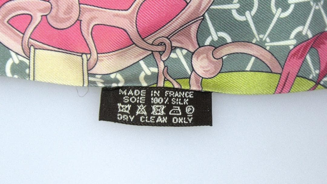 HERMES エルメス　スカーフ　ツイリー　D486