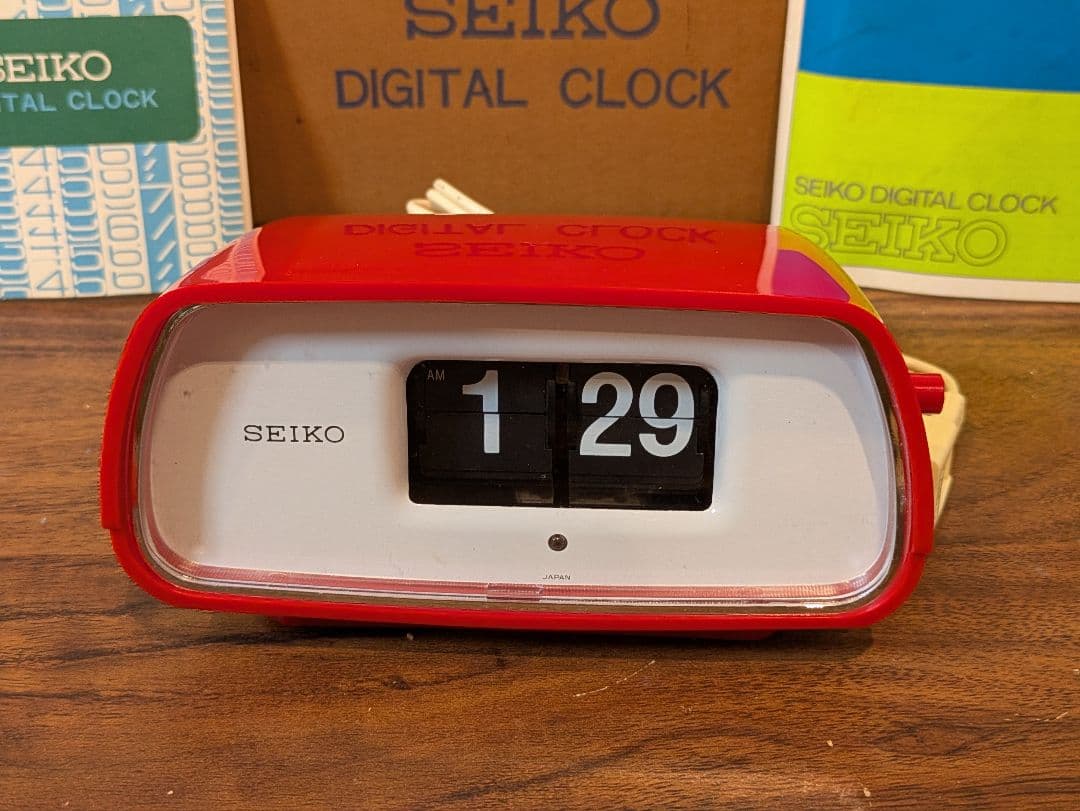 【ほぼ未使用・完動品】SEIKO パタパタ時計 DZ634 赤 元箱付 セイコー