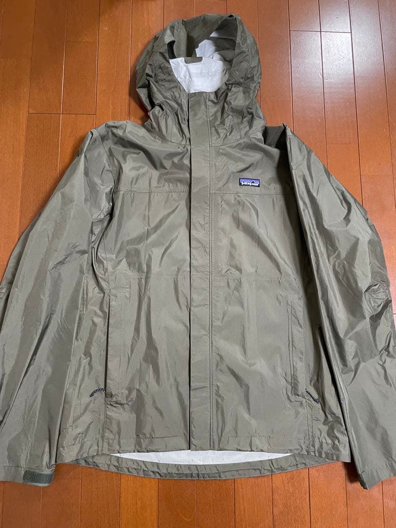 パタゴニア　H2NO ナイロンジャケット カーキ　MARS Mサイズ