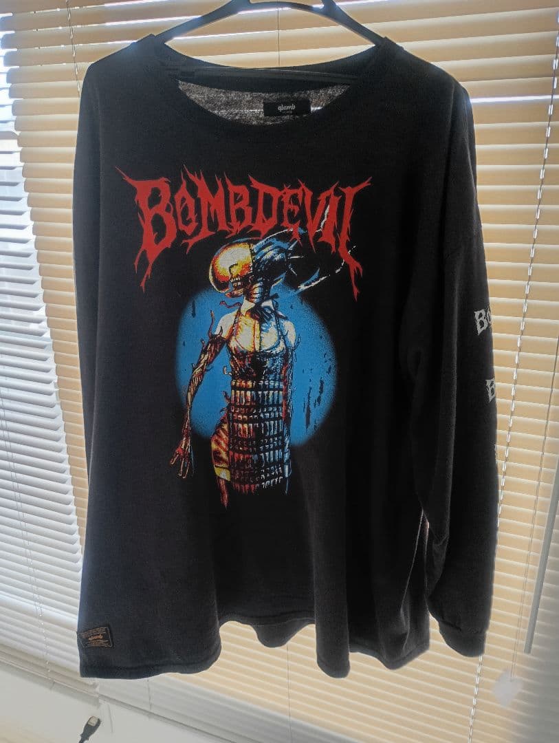 グラム　チェンソーマン レゼ 爆弾の悪魔 ロンT BOMB DEVIL REZE