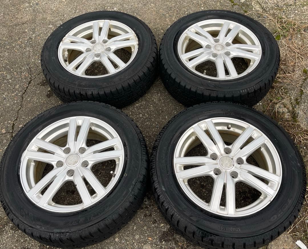 ★★★TOYOスタッドレス205/60R16 92Q 4本タイヤ・ホイールセット