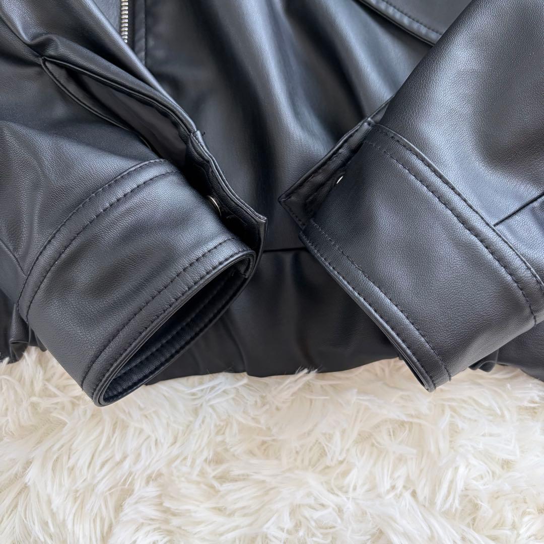 美品　ZARA フェイクレザー　ボンバージャケット　ブラックMサイズ
