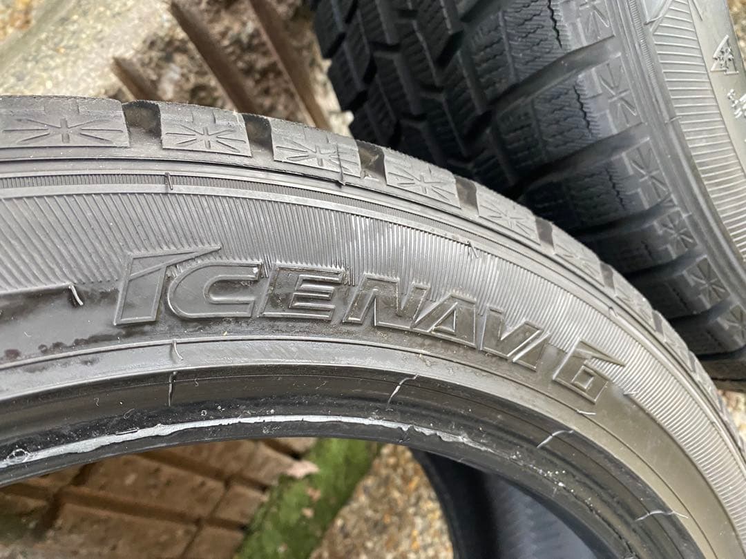 京都よりバリ山GOODYEARスタッドレス225/45R18冬用タイヤ4本セット