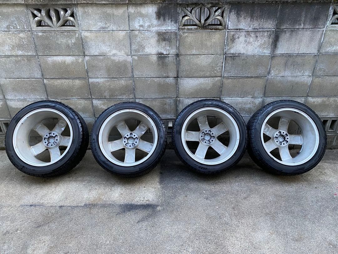 プジョークーペ407純正18インチホイールとスタッドレスタイヤ4本セット