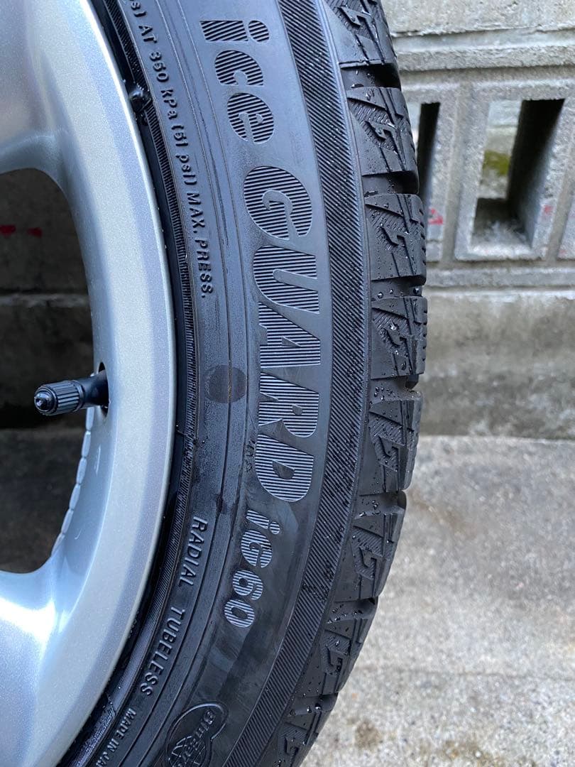 プジョークーペ407純正18インチホイールとスタッドレスタイヤ4本セット