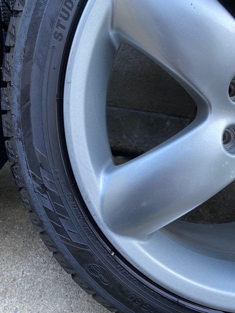 プジョークーペ407純正18インチホイールとスタッドレスタイヤ4本セット