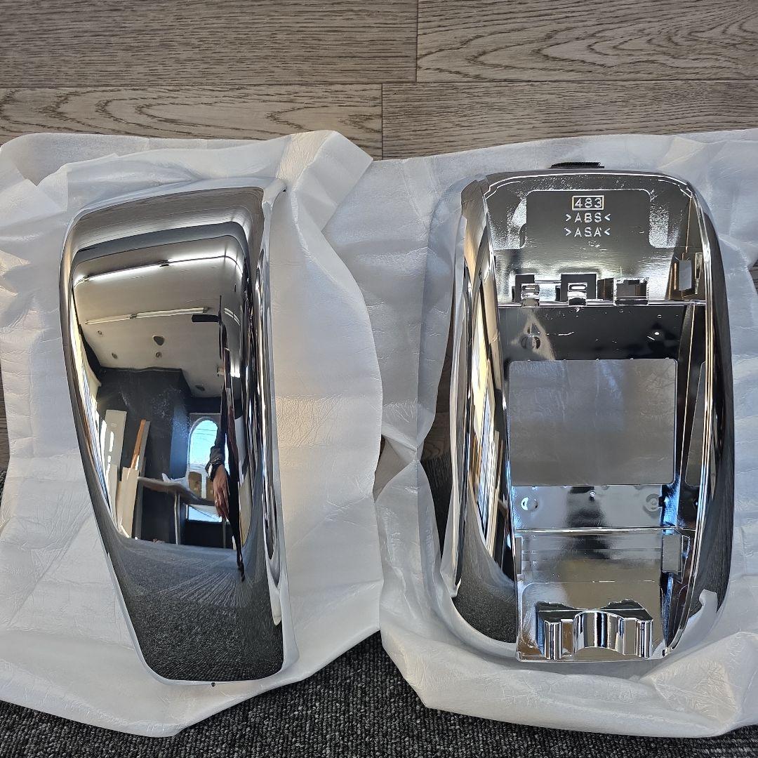 三菱ふそう　キャンター　純正メッキミラーカバー　QZ051029