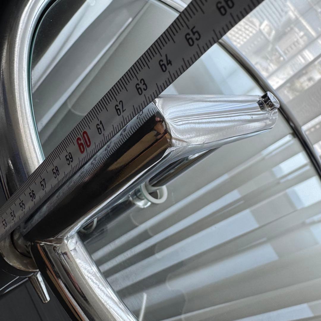 アイリーングレイ　リプロダクト　サイドテーブル