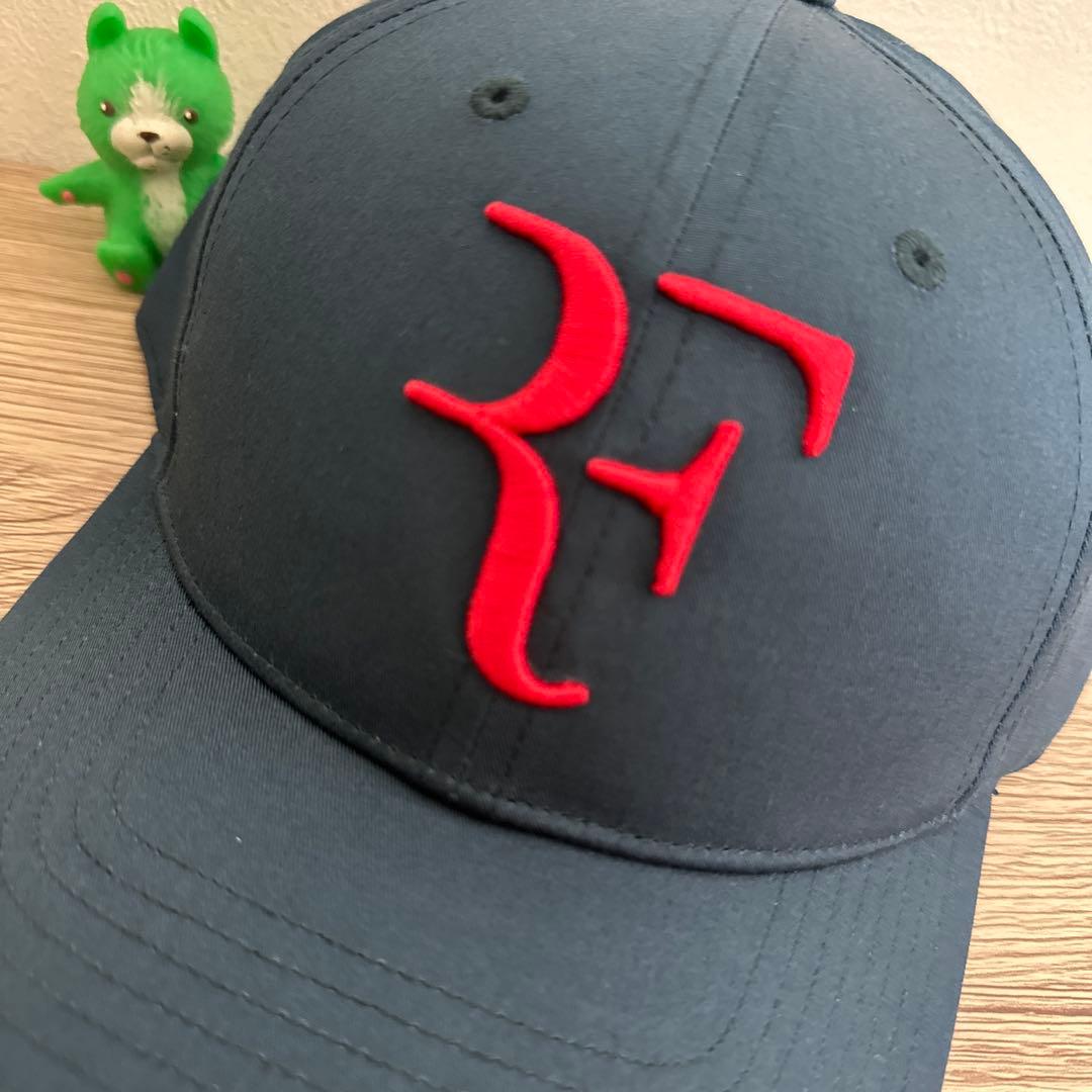 UNIQLO　ユニクロ　RF　ロジャー・フェデラーモデルキャップ