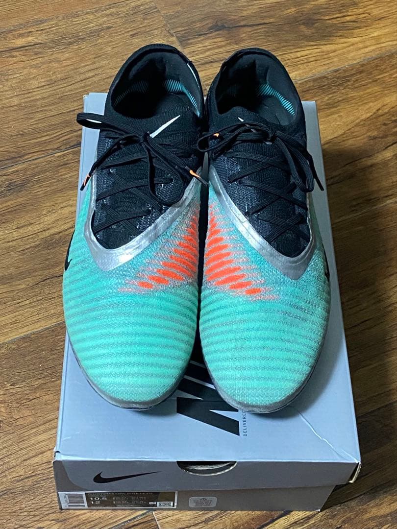 ナイキファントム6 LOW エリート LE FG