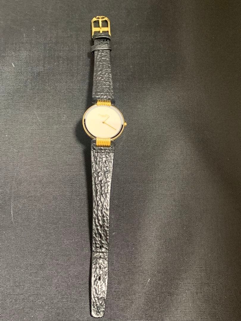 ジ*ン様 Christian Diorシェル 腕時計 クォーツ