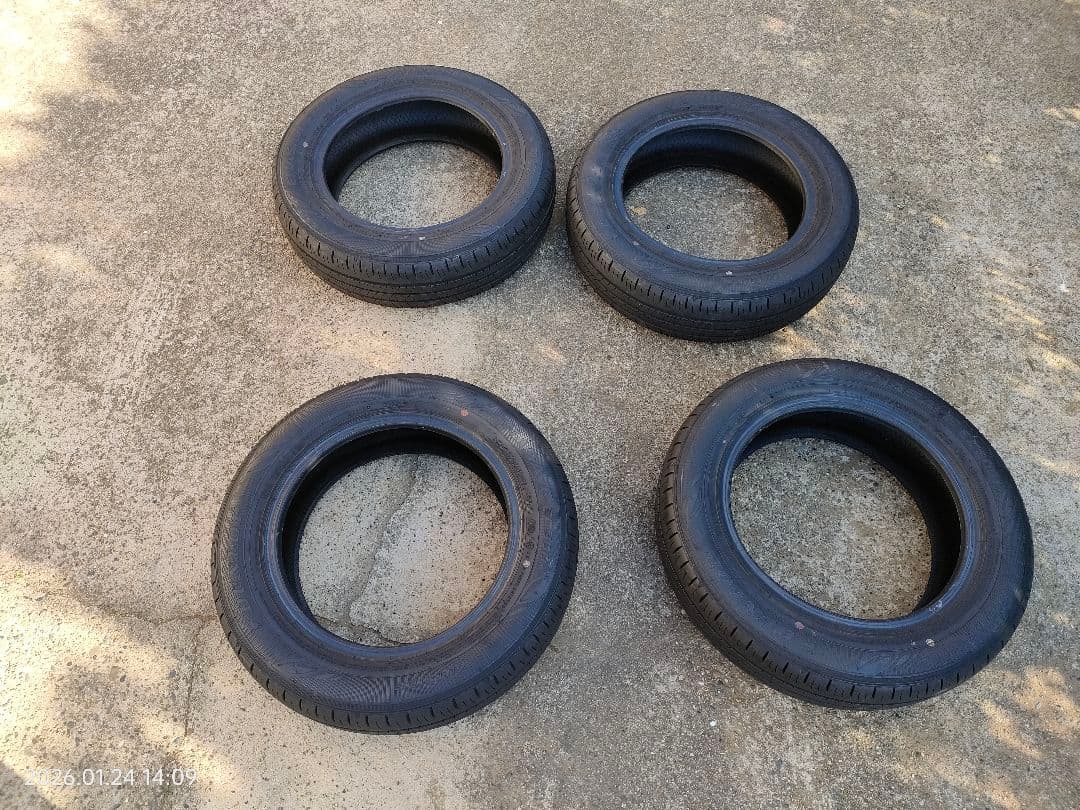 ENASAVE EC300 165/65R14 タイヤ　(直接引取希望です。)