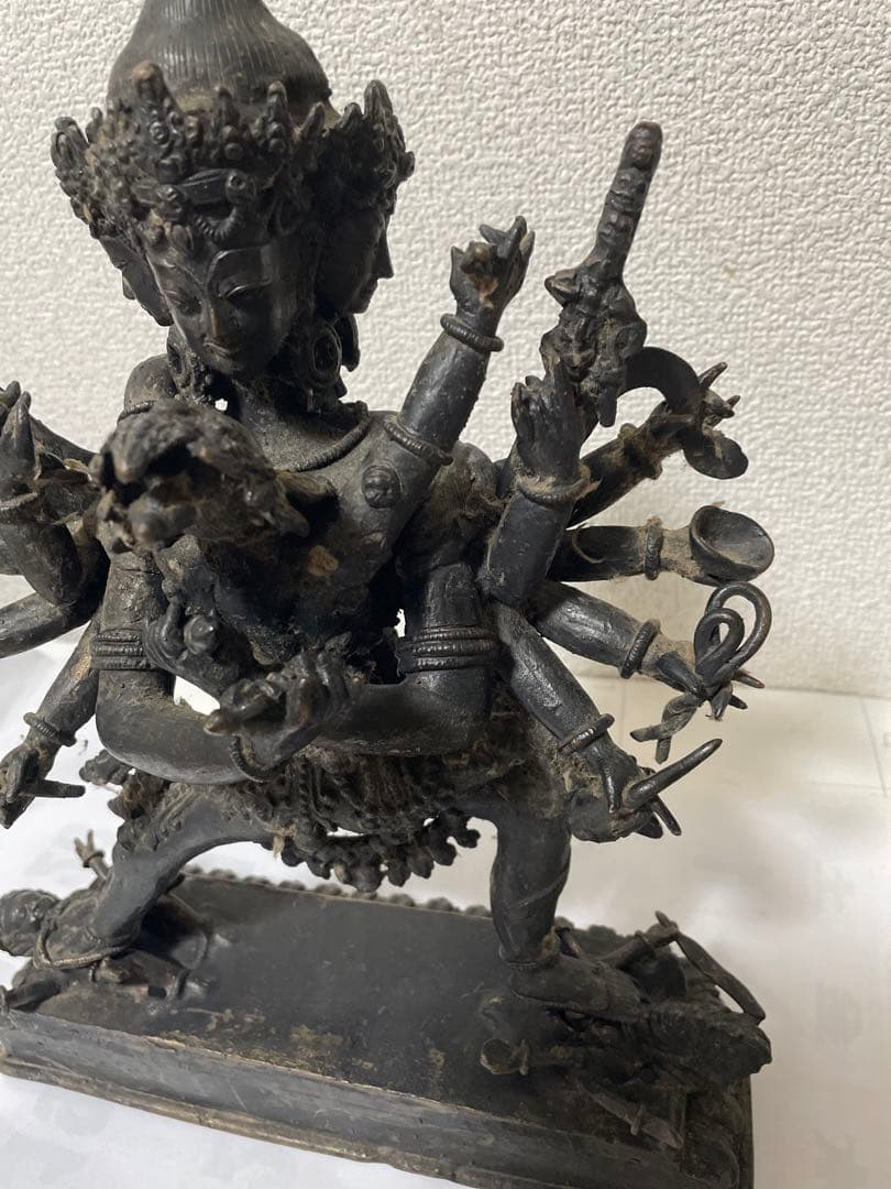 銅の仏像 置物 古銅　チベット仏 ブロンズ 古美術