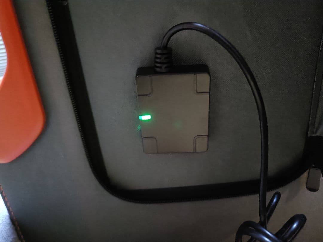 折りたたみソーラーパネル 100W