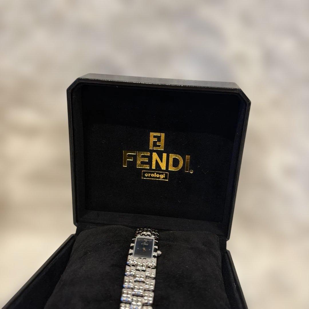 FENDI フェンディ　オロロジ　660L クォーツ　シルバー ブルー