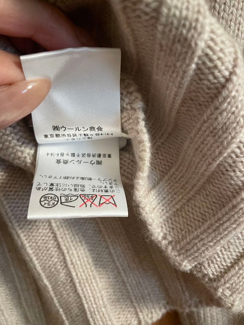 ブルネロクチネリ カシミヤ100% ベージュタートルネックセーター