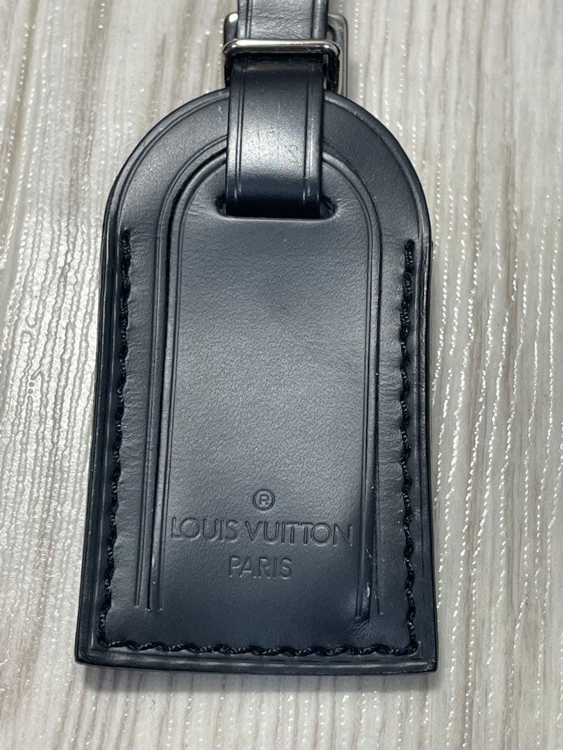 LOUIS VUITTON ブラックレザー ネームタグ