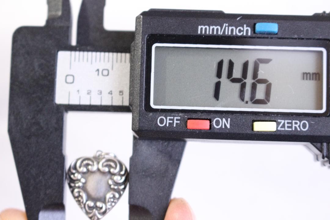 40s　スウィートハートジュエリー　WW2　シルバー　チャーム　渦巻　唐草　波