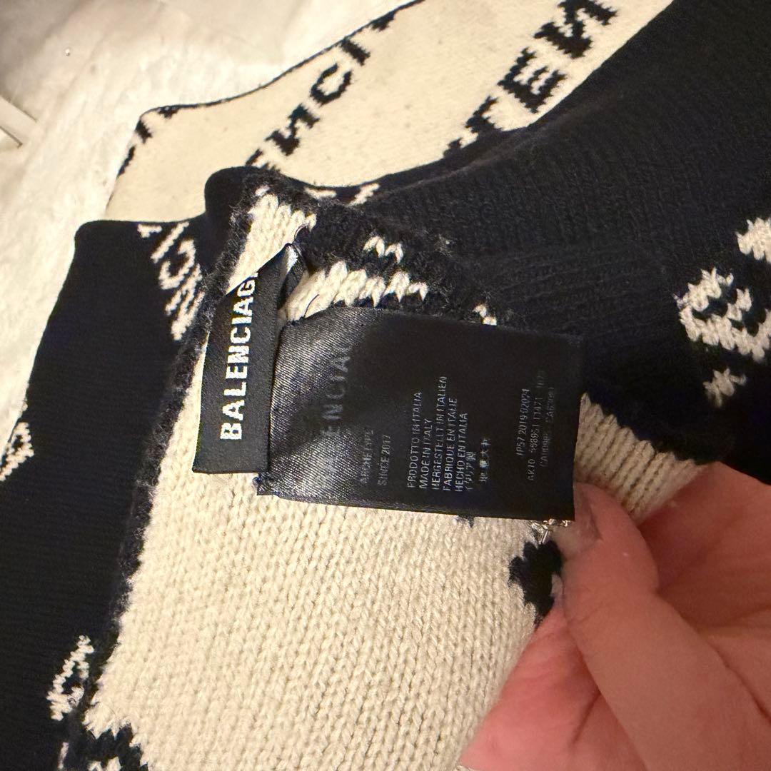 送料込み即日発送　BALENCIAGA ロゴ入りマフラー ブラック/ベージュ