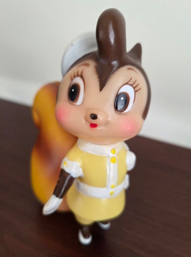 昭和レトロソフビ、サンヨークレジットリス、ソフビ貯金箱