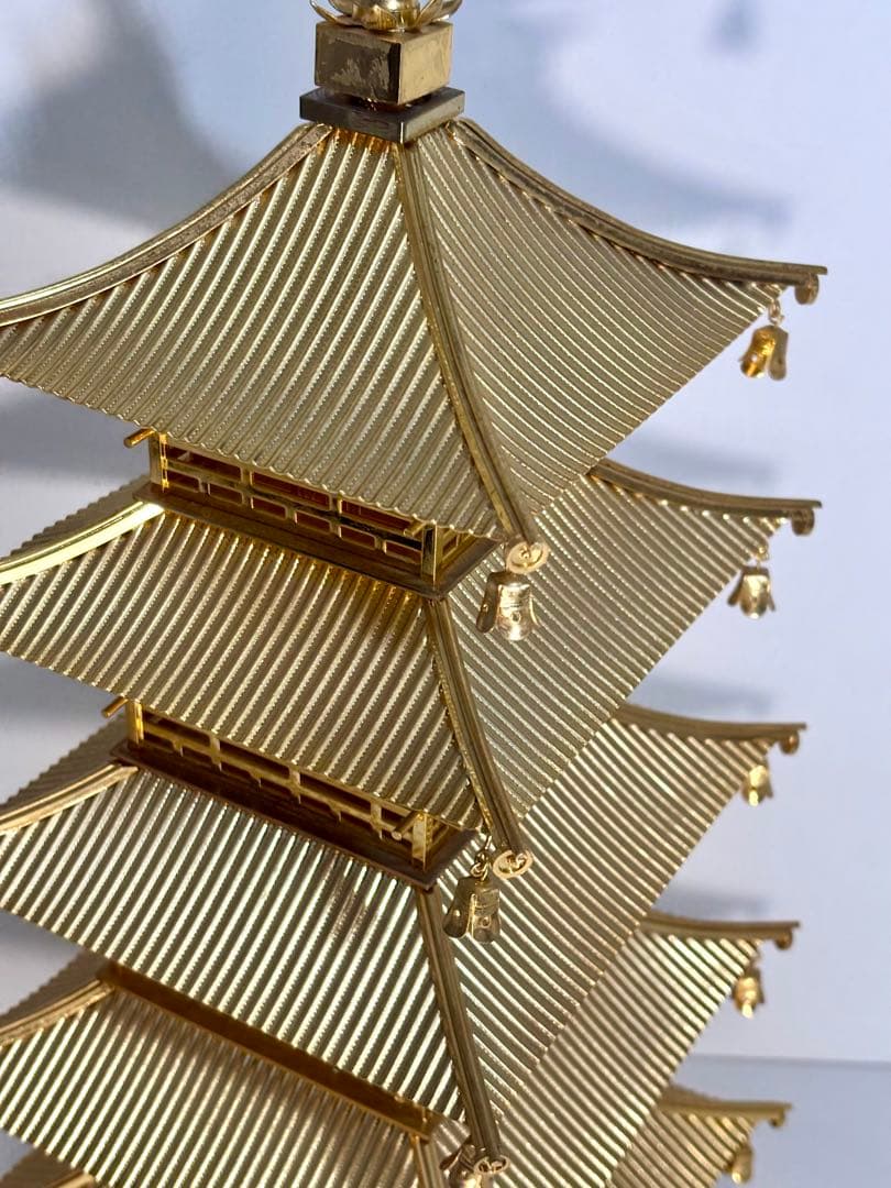 #五重塔 金属製オブジェ