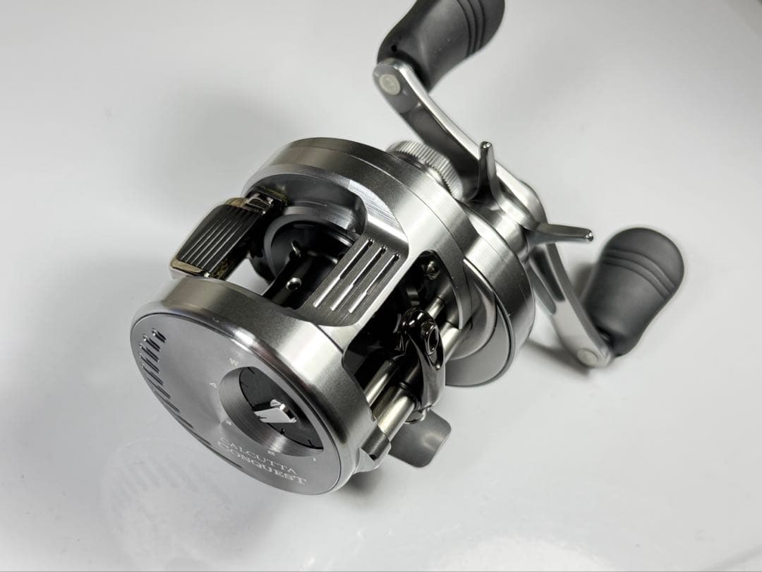 シマノ20カルカッタ コンクエスト DC 101HG LEFT 超美品