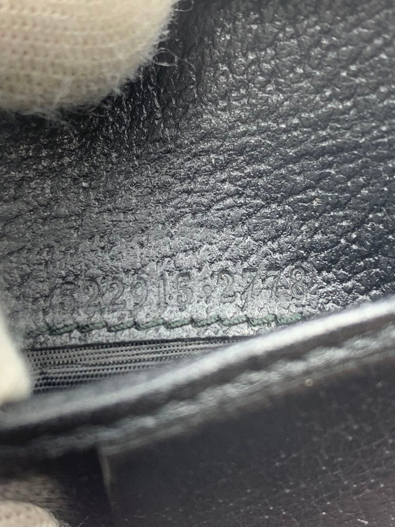 【美品】グッチ 二つ折り財布 アニマリエ ビー レザー P55